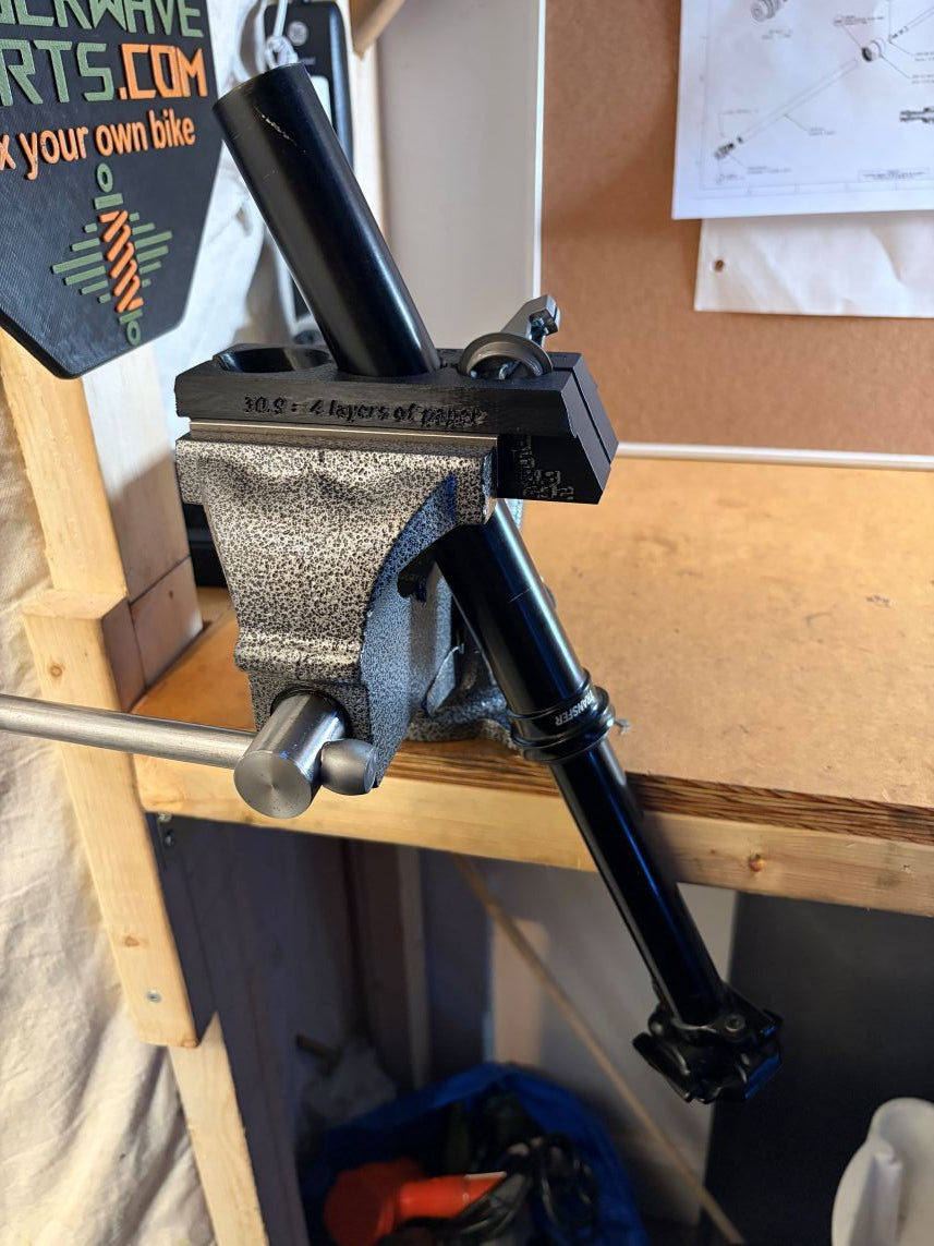 Shockwave Dropper Post Shaft Clamps Angl